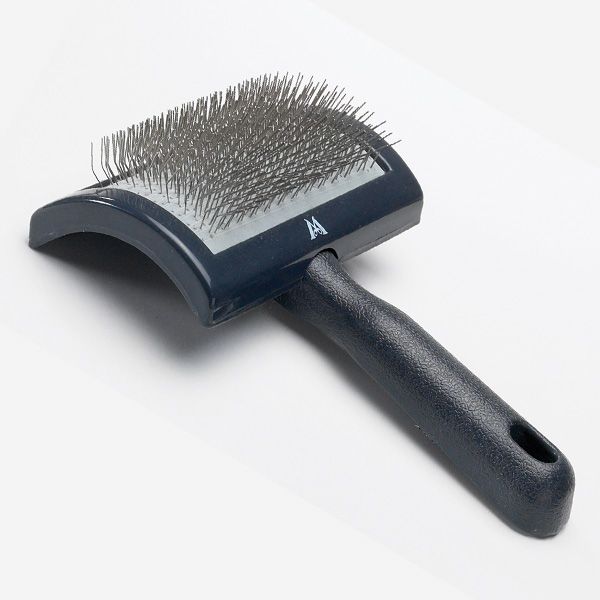 MILLERS FORGE - Curved Slicker Brush - Image 4